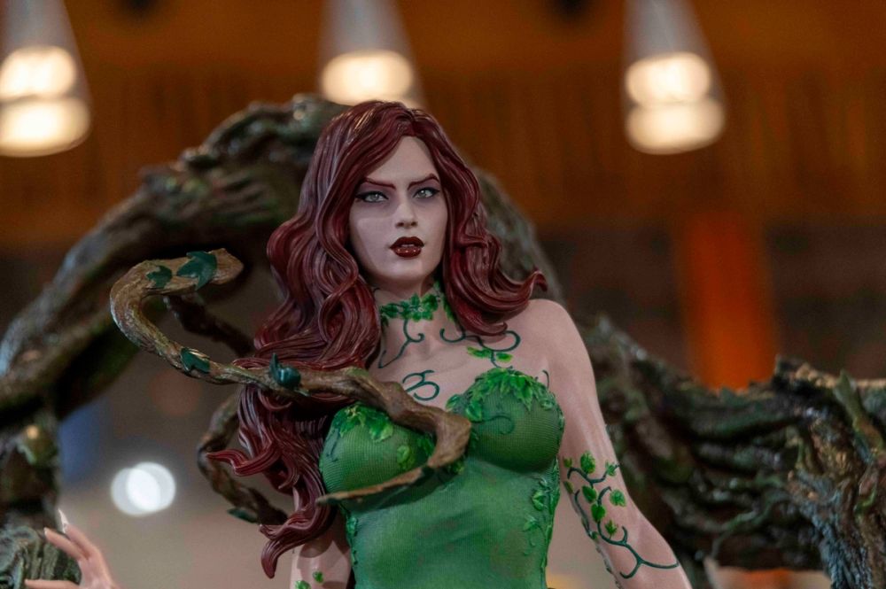 Coleccion de figuras en la comiccon san diego malaga