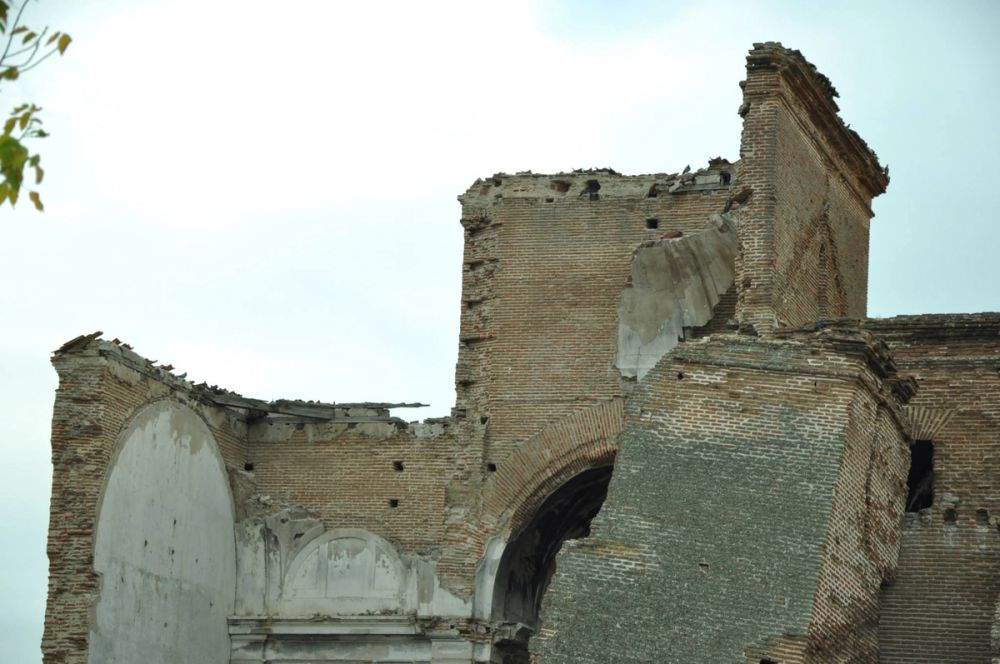 Iglesia de San Pedro Apóstol (parque Polvoranca (Leganes)) 30-08-2014