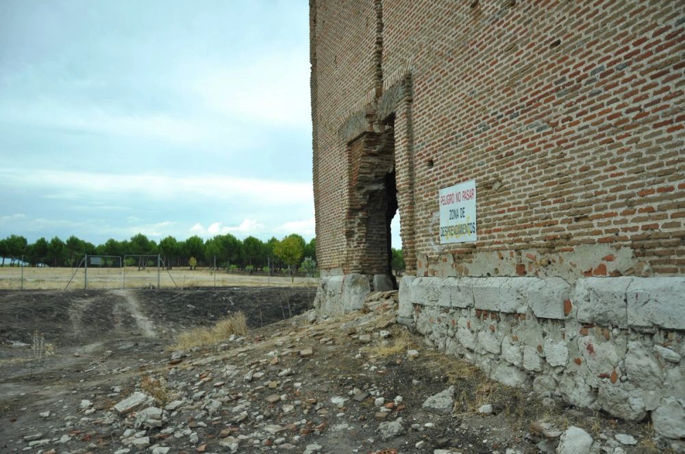 Iglesia de San Pedro Apóstol (parque Polvoranca (Leganes)) 30-08-2014