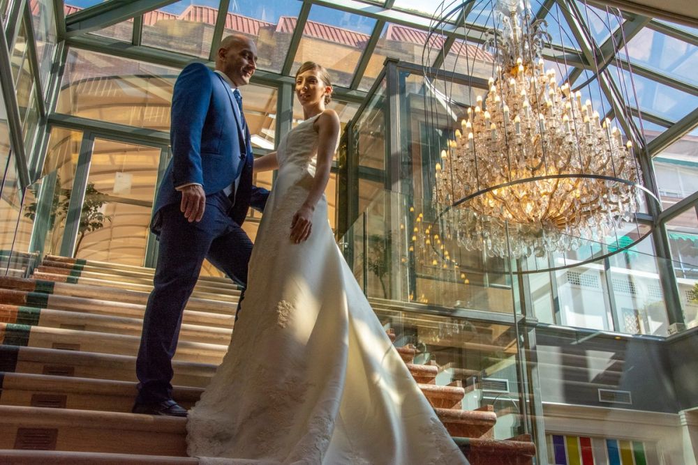 Vestidos de novia y novio 27-09-2019