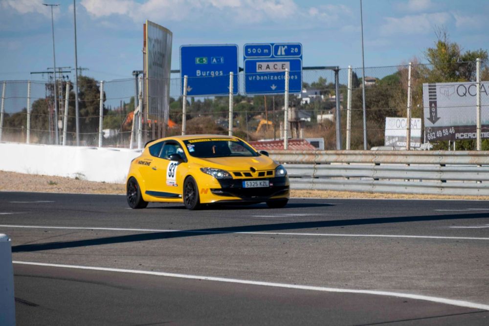 exhibición de coches en el circuito del jarama 19-09-2026