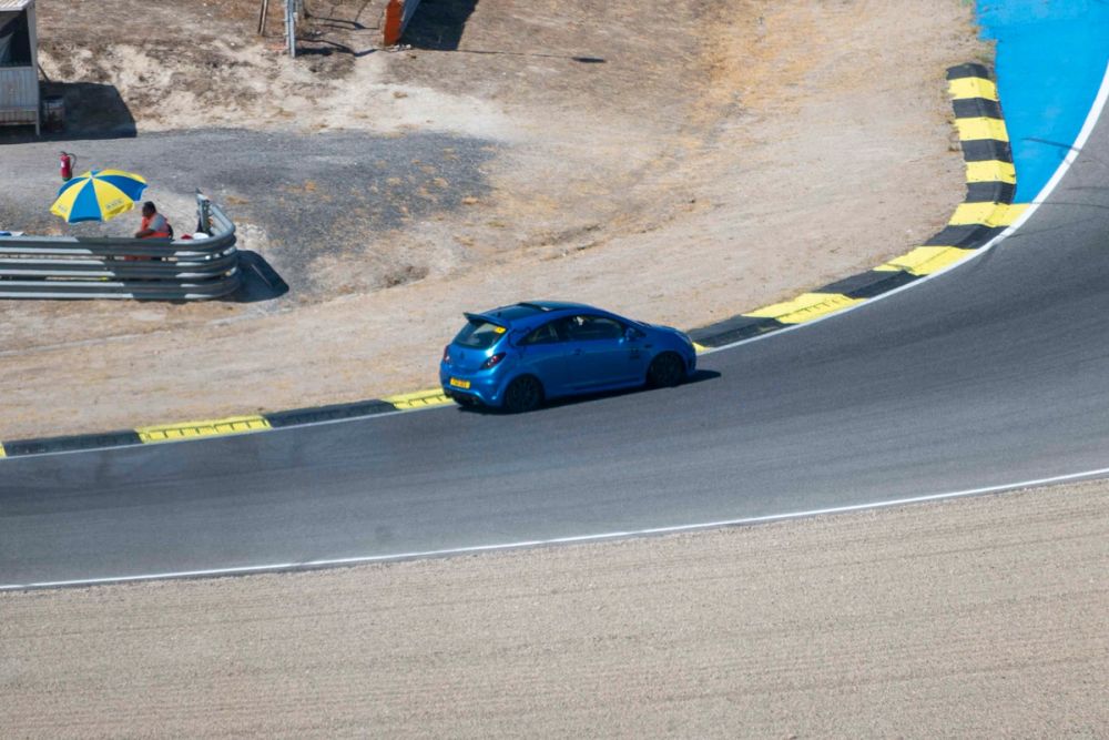exhibición de coches en el circuito del jarama 19-09-2026