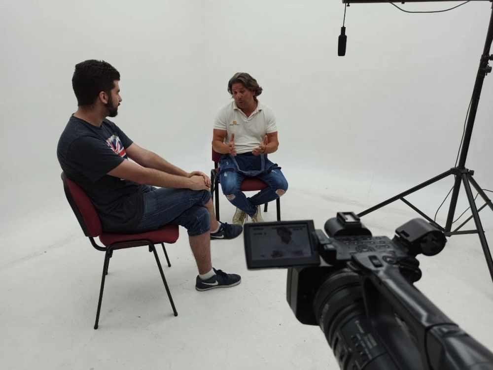 Grabando programa "Las entrevistas de Leganes" en el plato TVL 2021