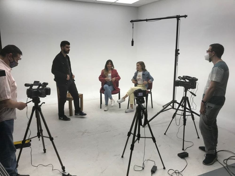 Grabando programa "Las entrevistas de Leganes" en el plato TVL 2021