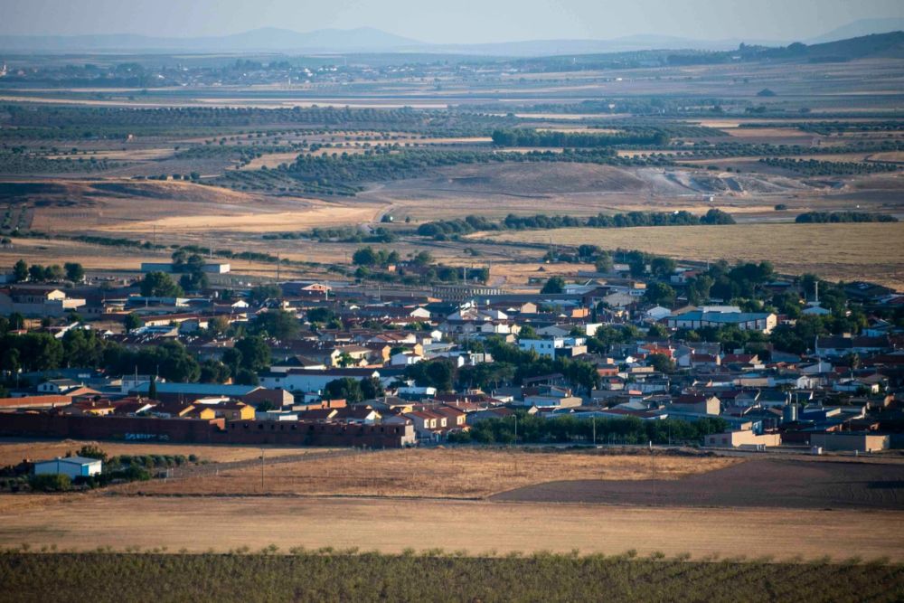 Cerro de San Anton, parque eolico y Ermita de San Anton (Lillo) 19-08-2026