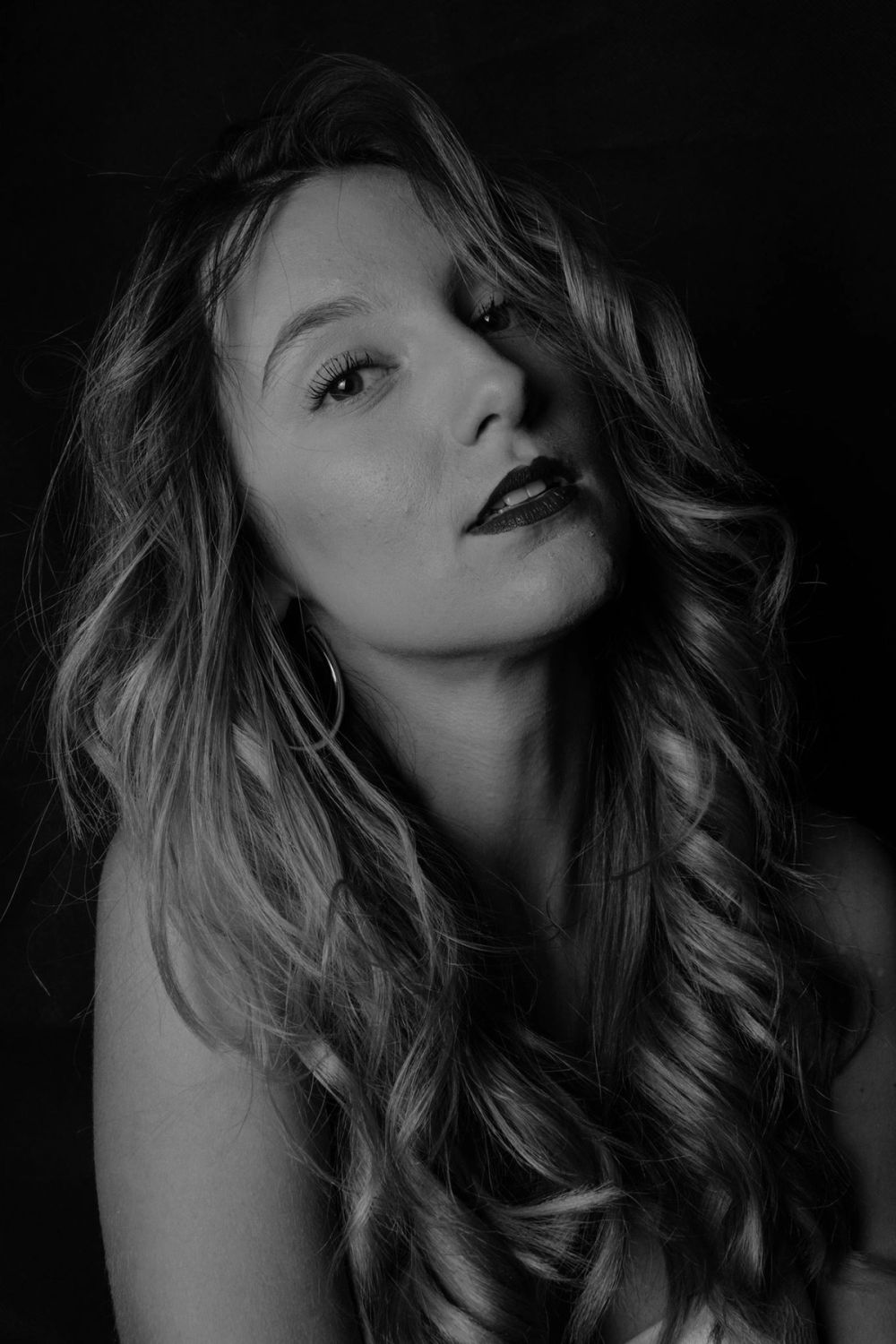 Natalie En Blanco y Negro 26-11-2018
