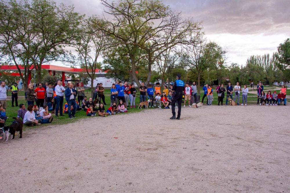 Formacion de perro policia 22-09-2019