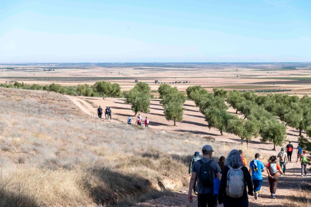 Ruta de senderismo por la sierra de Lillo 10-10-2026