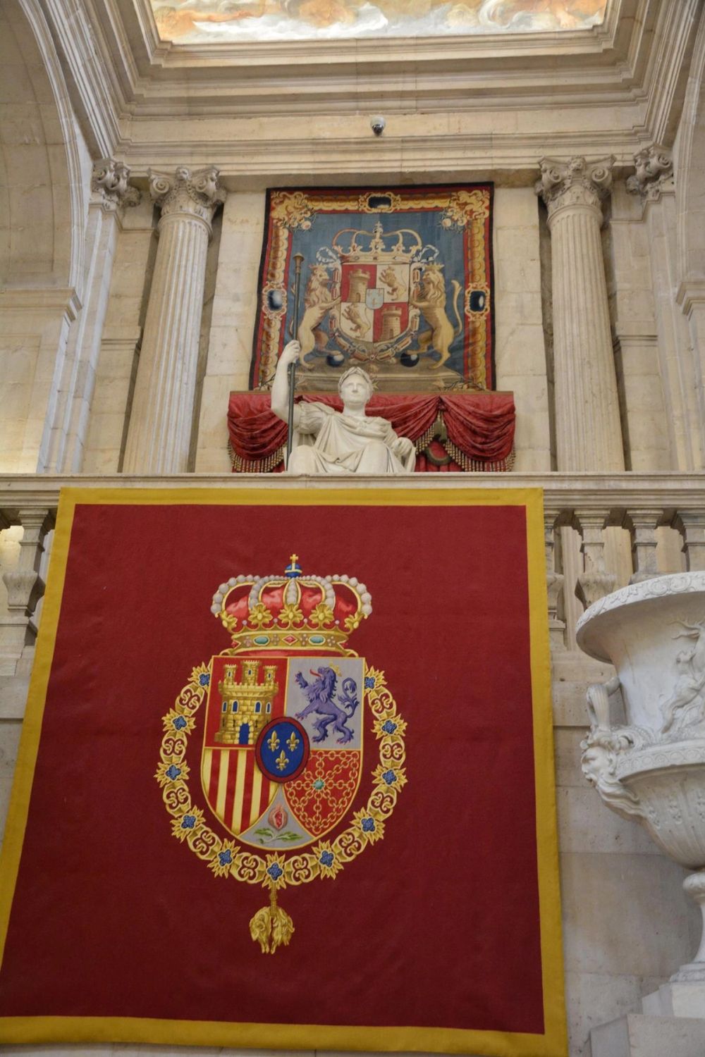 Palacio Real y catedral de la Almudena (Madrid) 15-08-2017