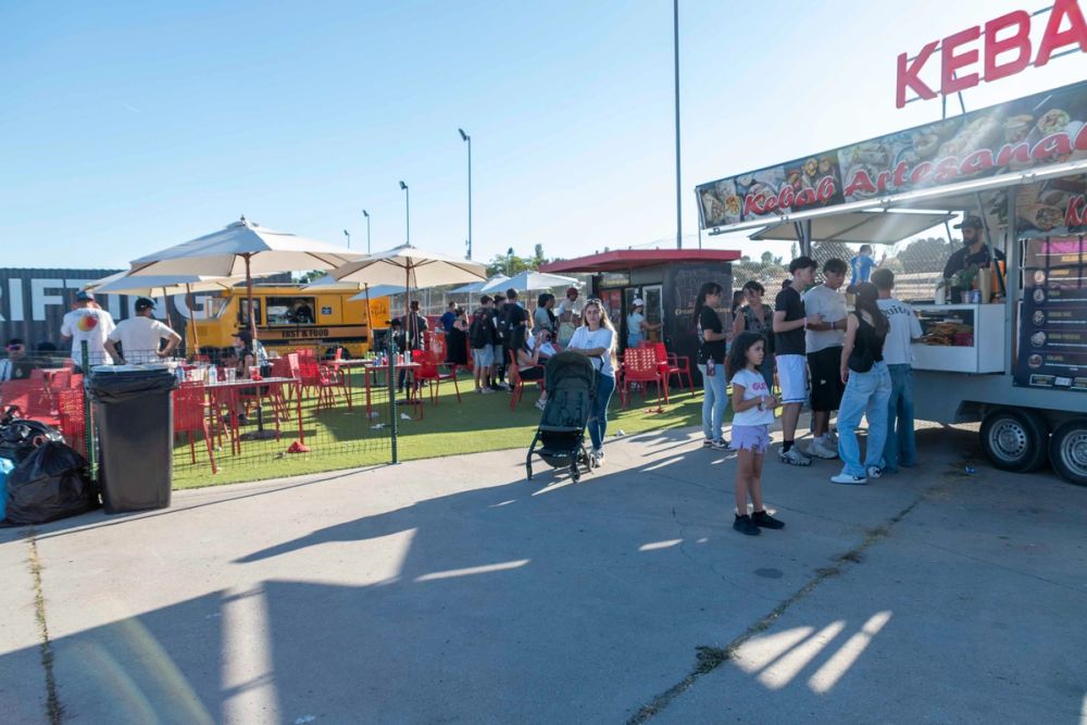 exhibición de coches en el circuito del jarama 19-09-2026
