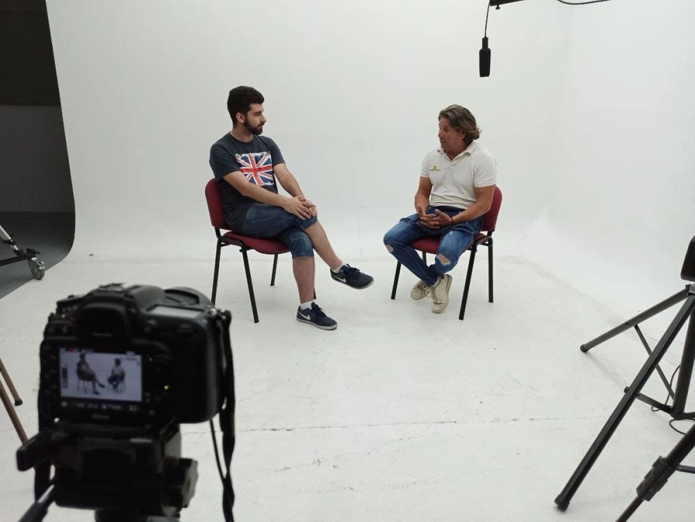 Grabando programa "Las entrevistas de Leganes" en el plato TVL 2021