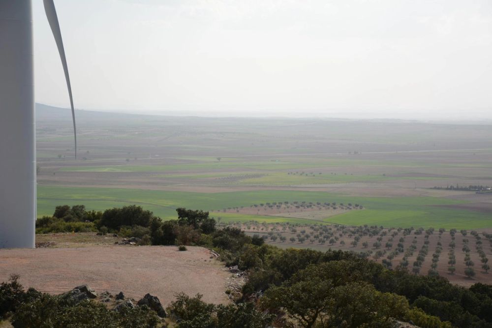 Cerro de San Anton, parque eolico y Ermita de San Anton (Lillo) 2017