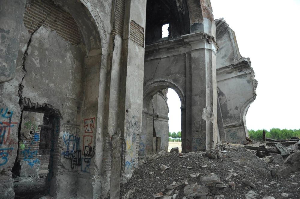 Iglesia de San Pedro Apóstol (parque Polvoranca (Leganes)) 30-08-2014