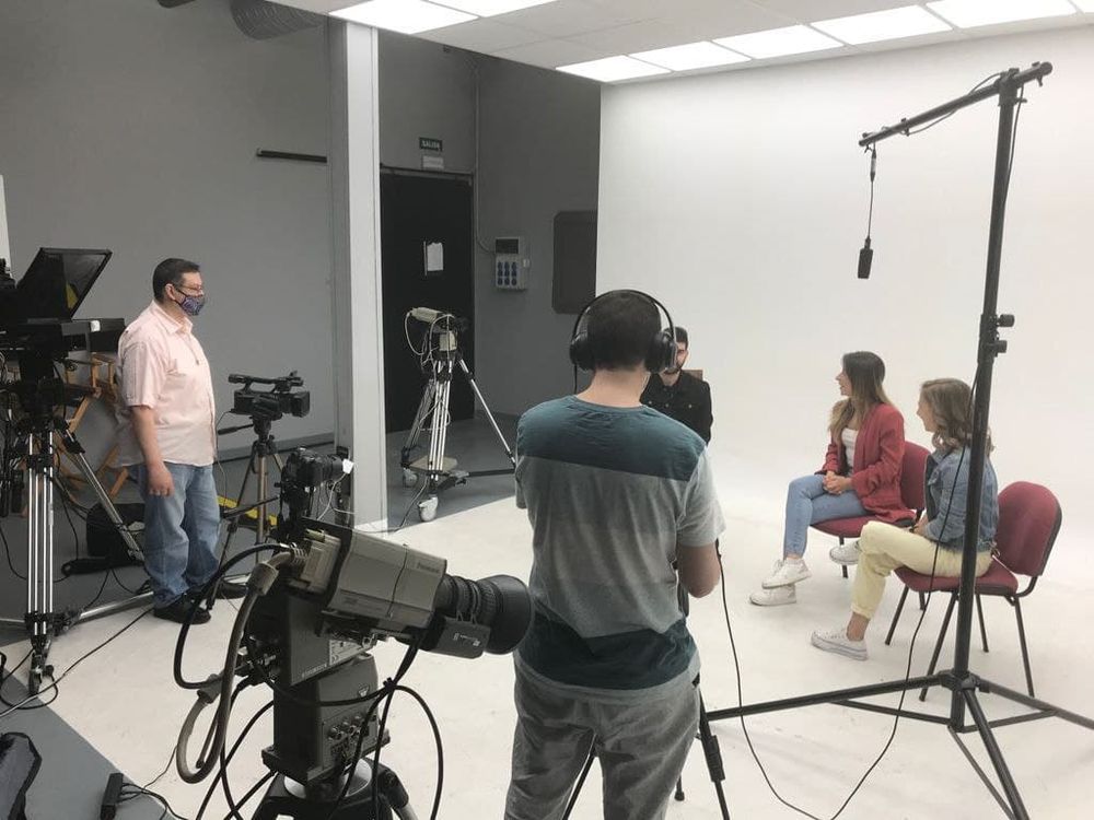 Grabando programa "Las entrevistas de Leganes" en el plato TVL 2021