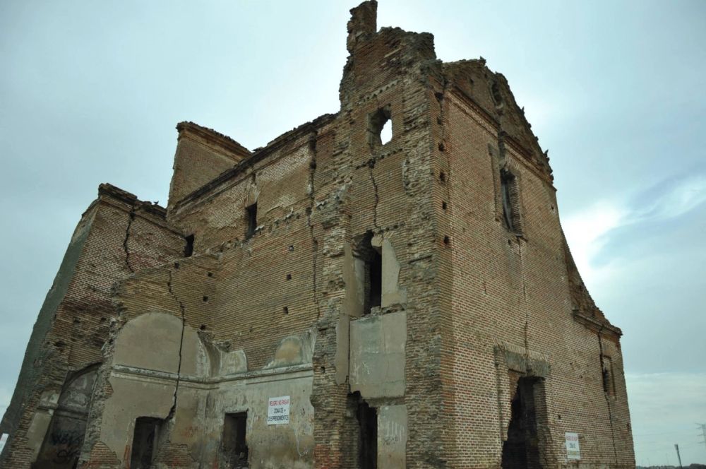 Iglesia de San Pedro Apóstol (parque Polvoranca (Leganes)) 30-08-2014