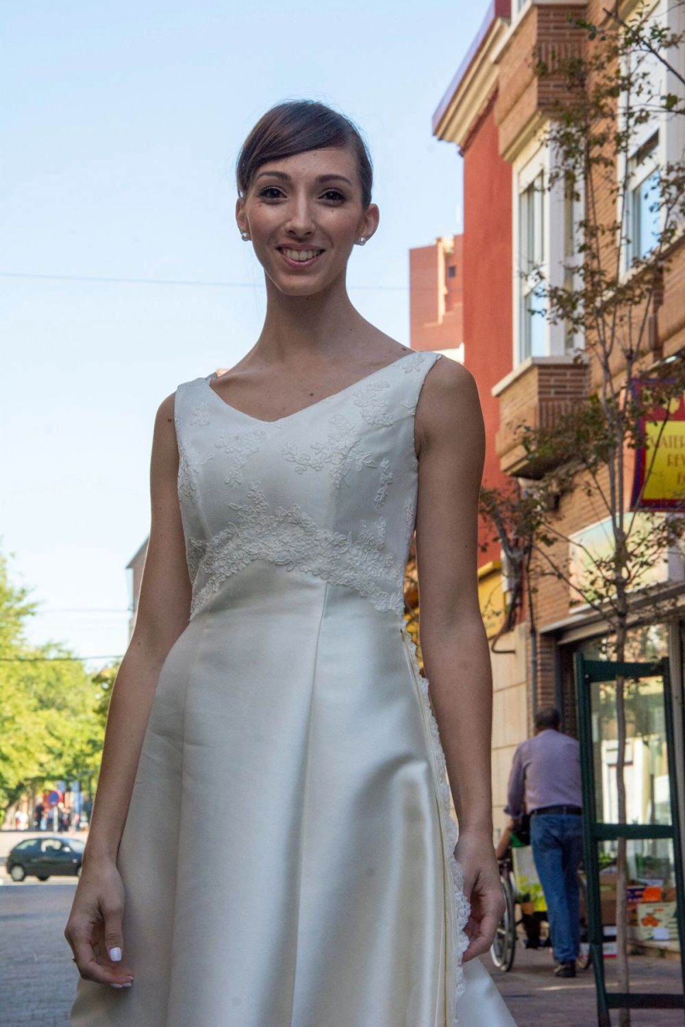 Vestidos de novia y novio 27-09-2019