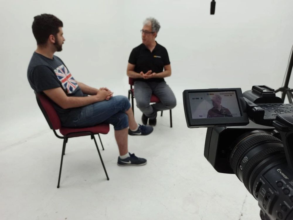 Grabando programa "Las entrevistas de Leganes" en el plato TVL 2021