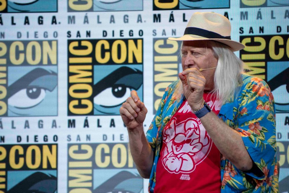 Panel de Charles Martinet (Voz mario bros)