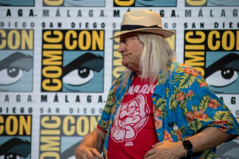 Panel de Charles Martinet (Voz mario bros)