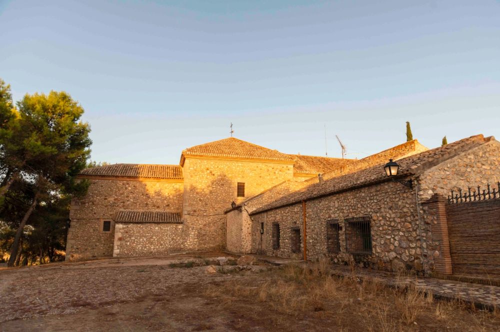 Santuario de la Virgen de la Muela Coronada (Corral de Almaguer) 17-08-2026
