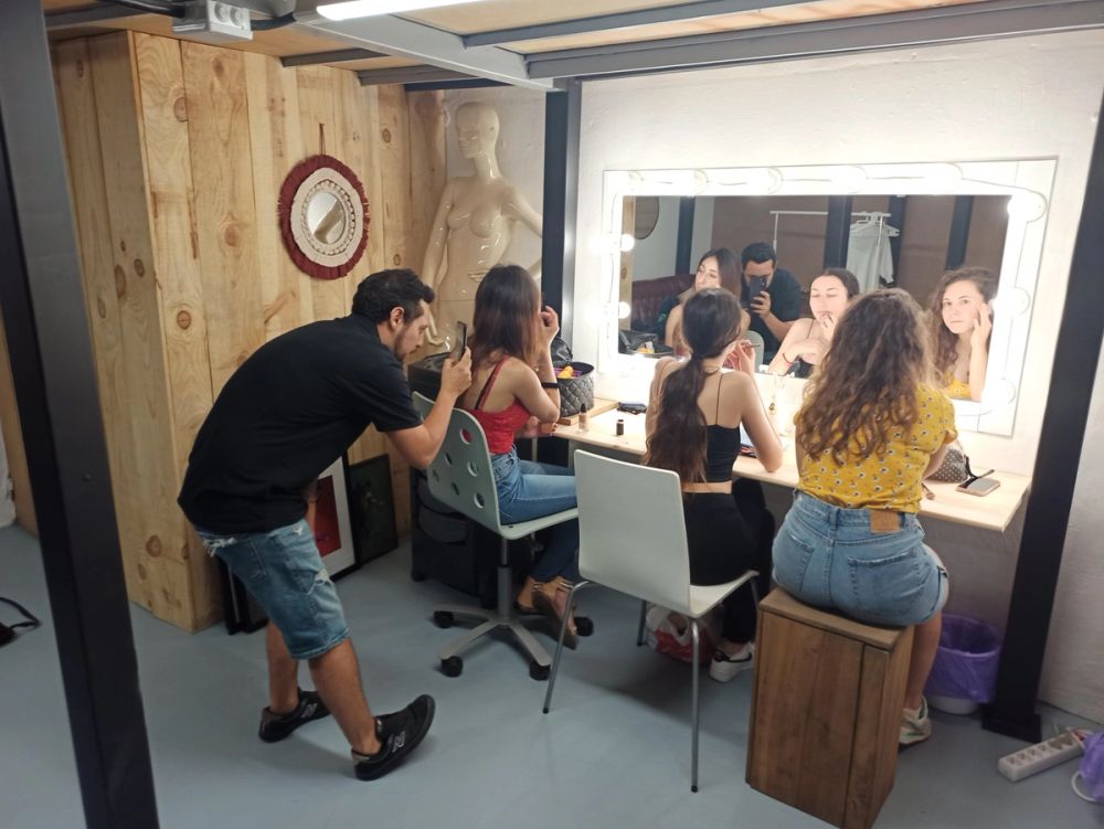 Workshop de modelaje y automaquillaje 19-06-2022