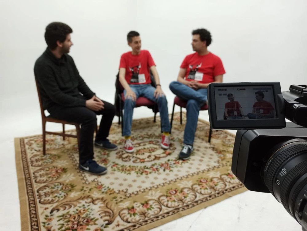 Grabando programa "Las entrevistas de Leganes" en el plato TVL 2021