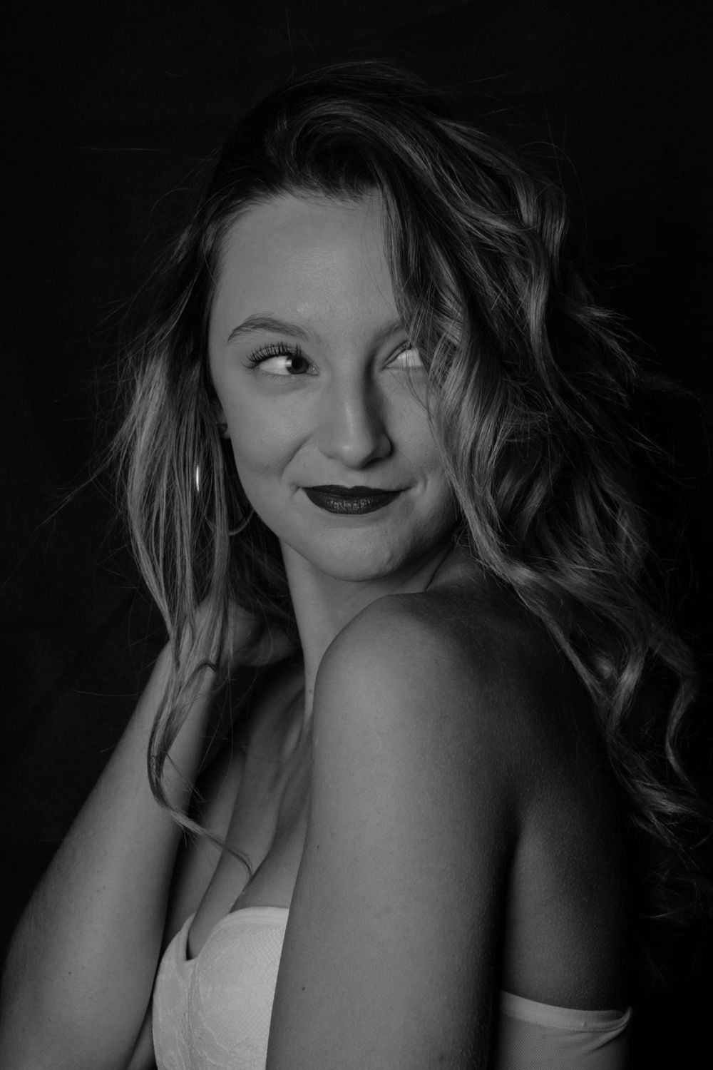 Natalie En Blanco y Negro 26-11-2018