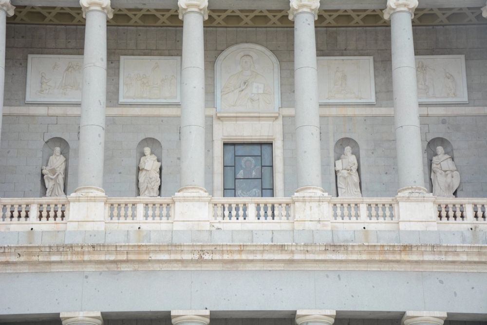 Palacio Real y catedral de la Almudena (Madrid) 15-08-2017