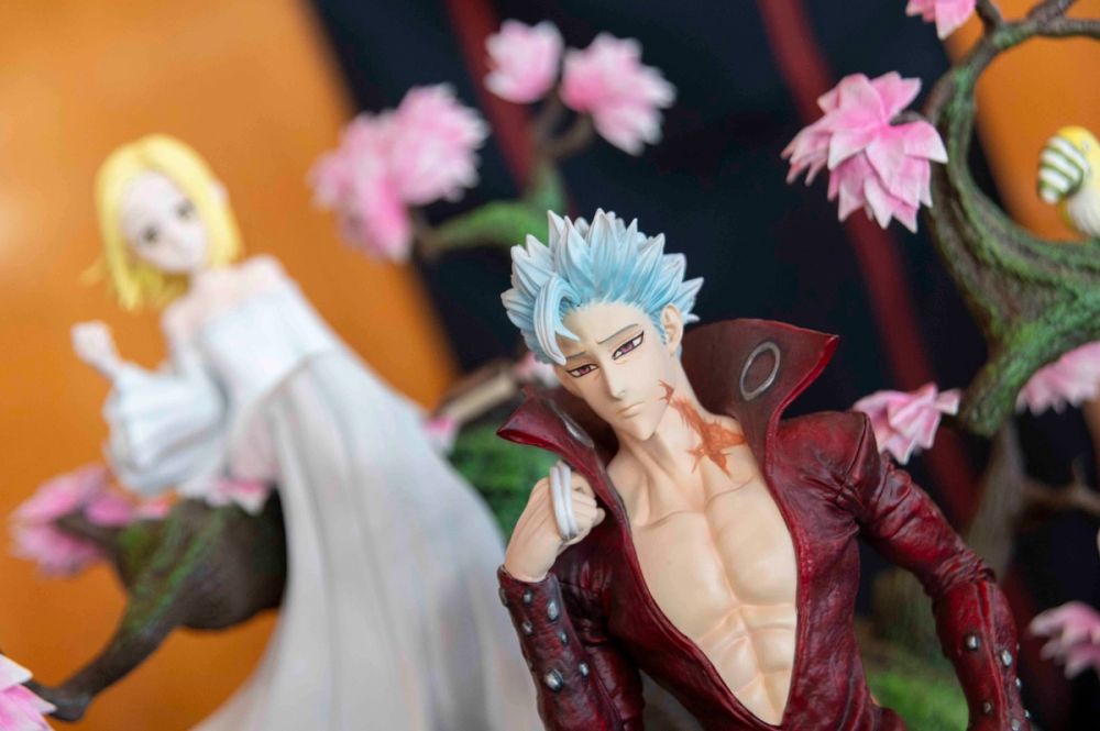 Coleccion de figuras en la comiccon san diego malaga