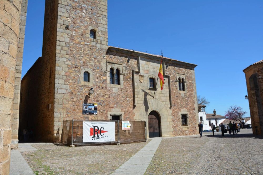 Caceres 2017