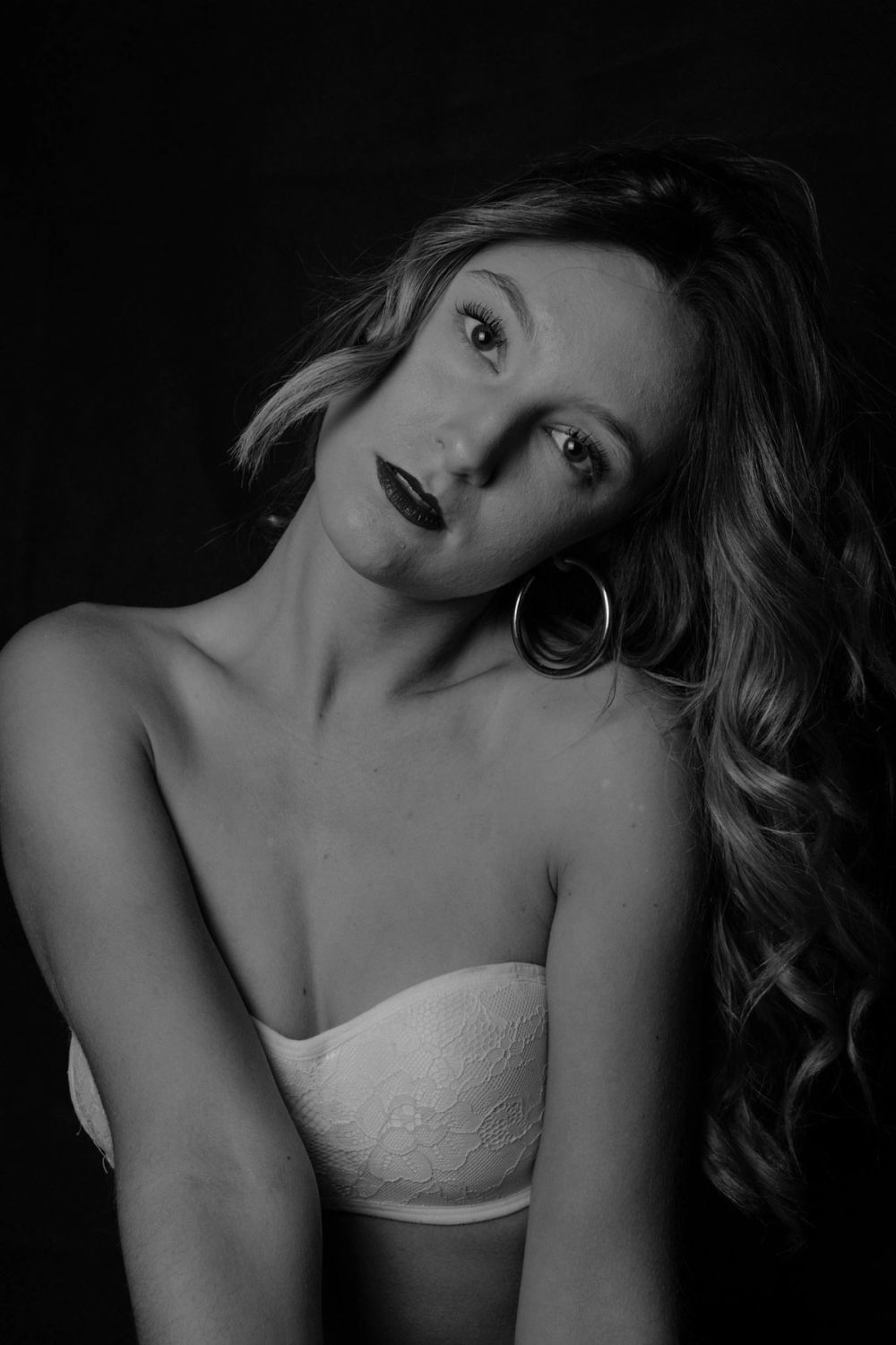 Natalie En Blanco y Negro 26-11-2018