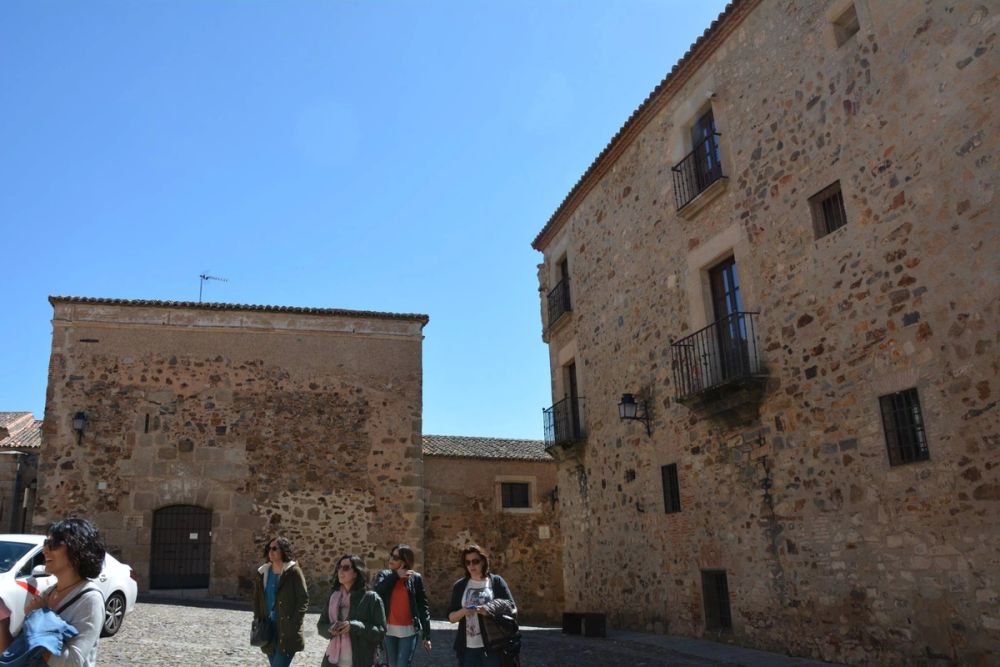 Caceres 2017