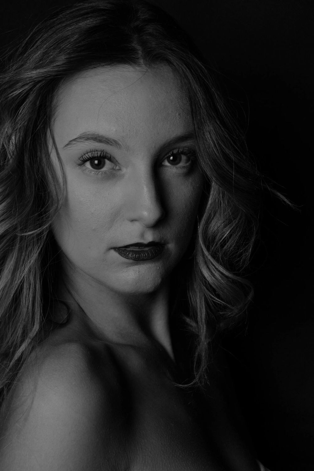 Natalie En Blanco y Negro 26-11-2018