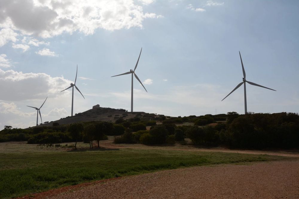 Cerro de San Anton, parque eolico y Ermita de San Anton (Lillo) 2017