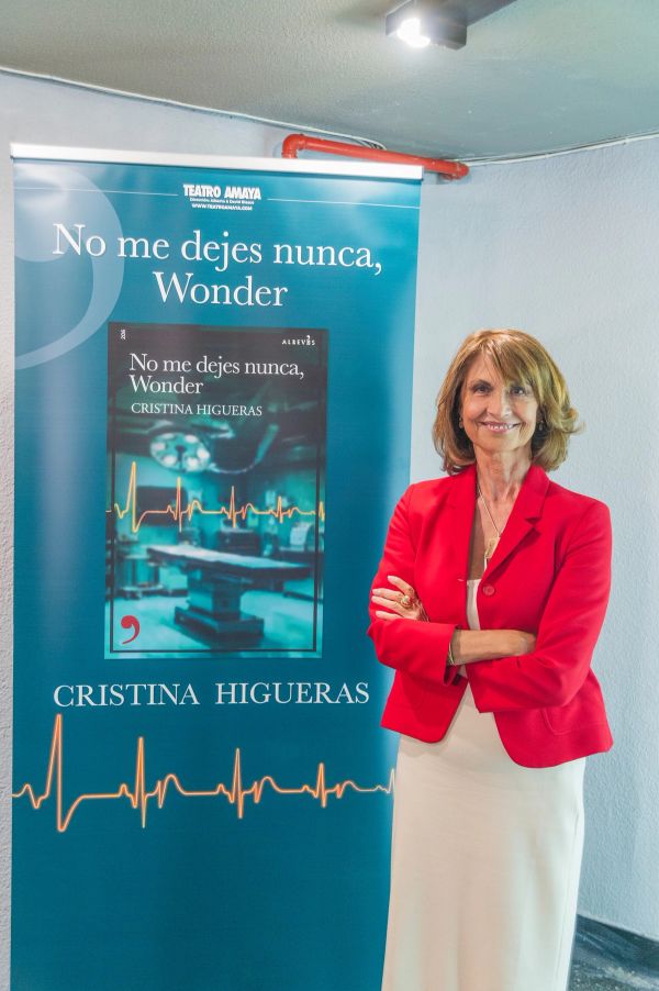 Presentacion libro NO ME DEJES NUNCA WONDER de Cristina Higueras 18-05-2026