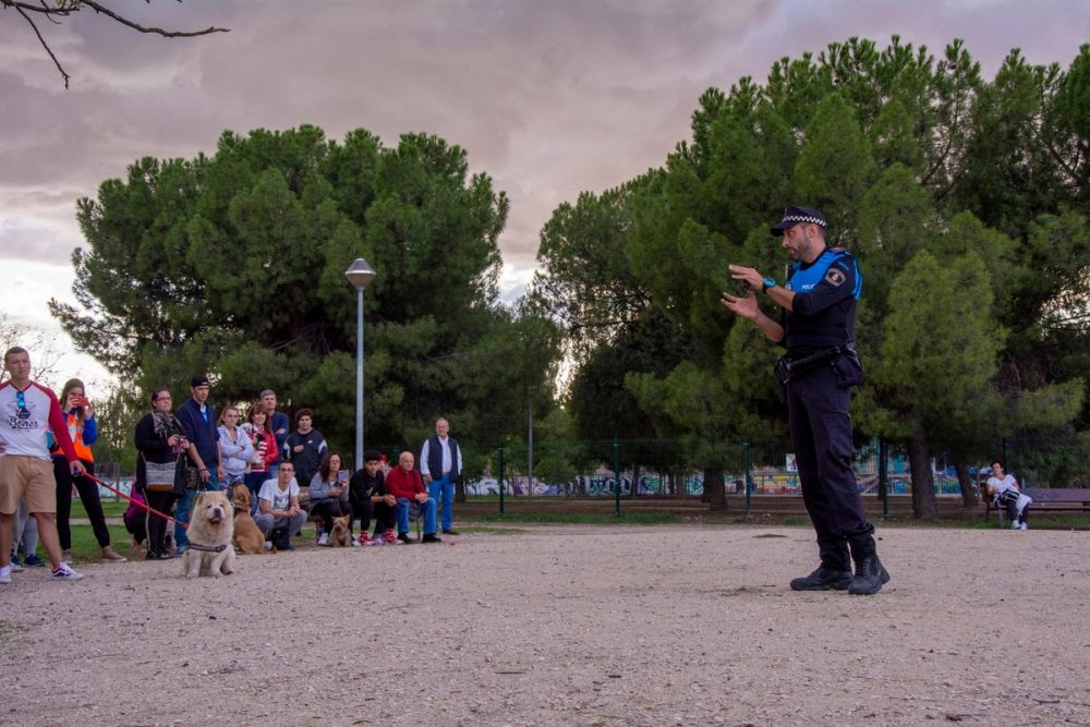 Formacion de perro policia 22-09-2019