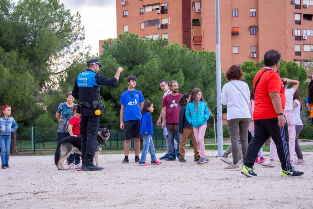 Formacion de perro policia 22-09-2019