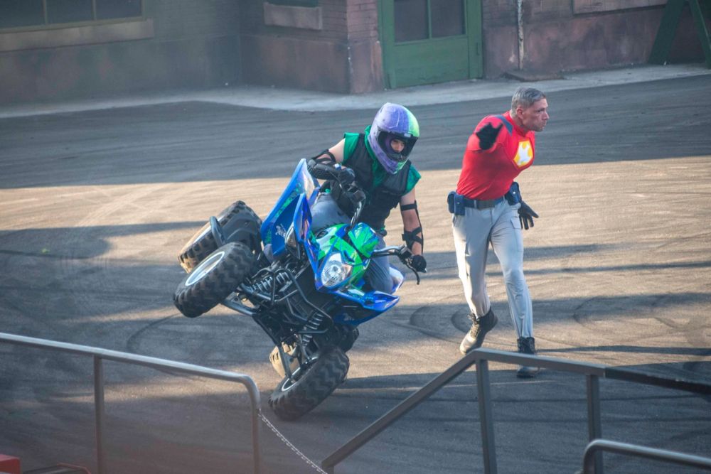 Espectaculo DC Super- Villains Stunt Show en parque warner  29-06-2026