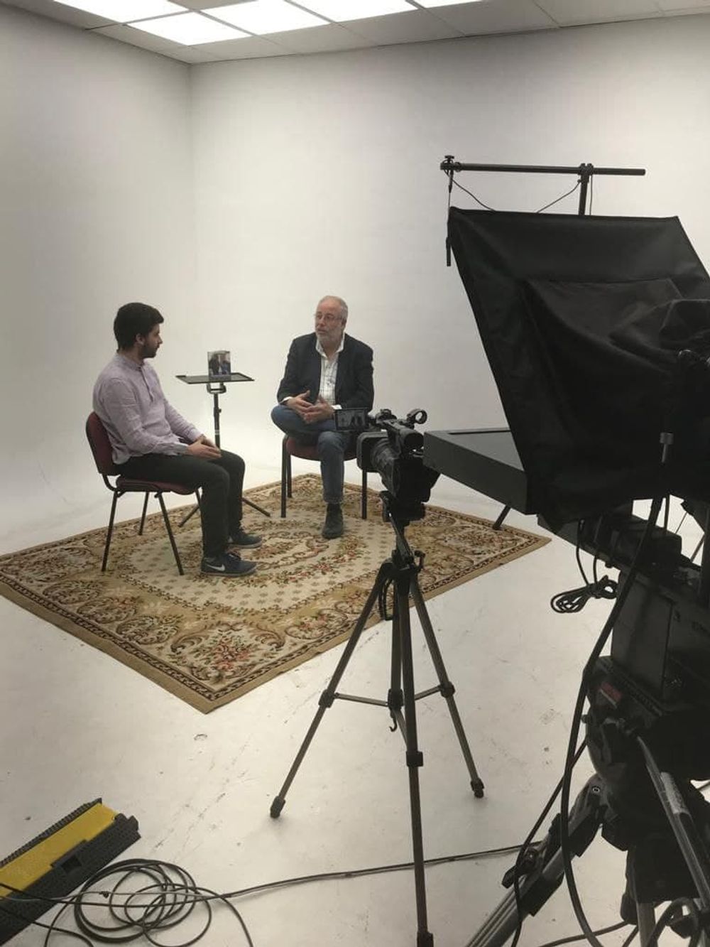 Grabando programa "Las entrevistas de Leganes" en el plato TVL 2021