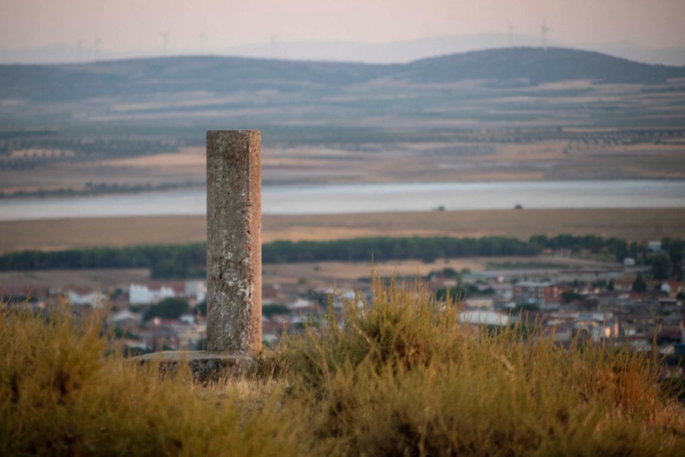 Cerro de San Anton, parque eolico y Ermita de San Anton (Lillo) 19-08-2026