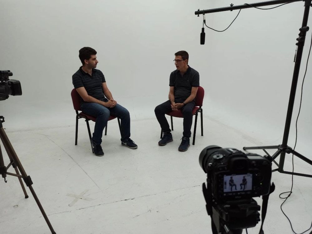 Grabando programa "Las entrevistas de Leganes" en el plato TVL 2021