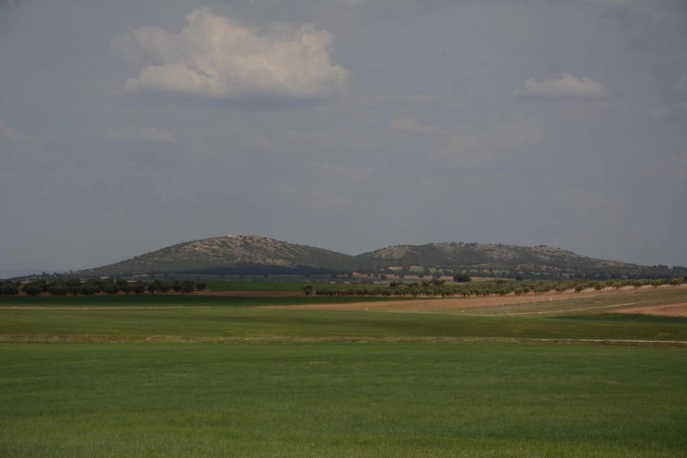 Cerro de San Anton, parque eolico y Ermita de San Anton (Lillo) 2017