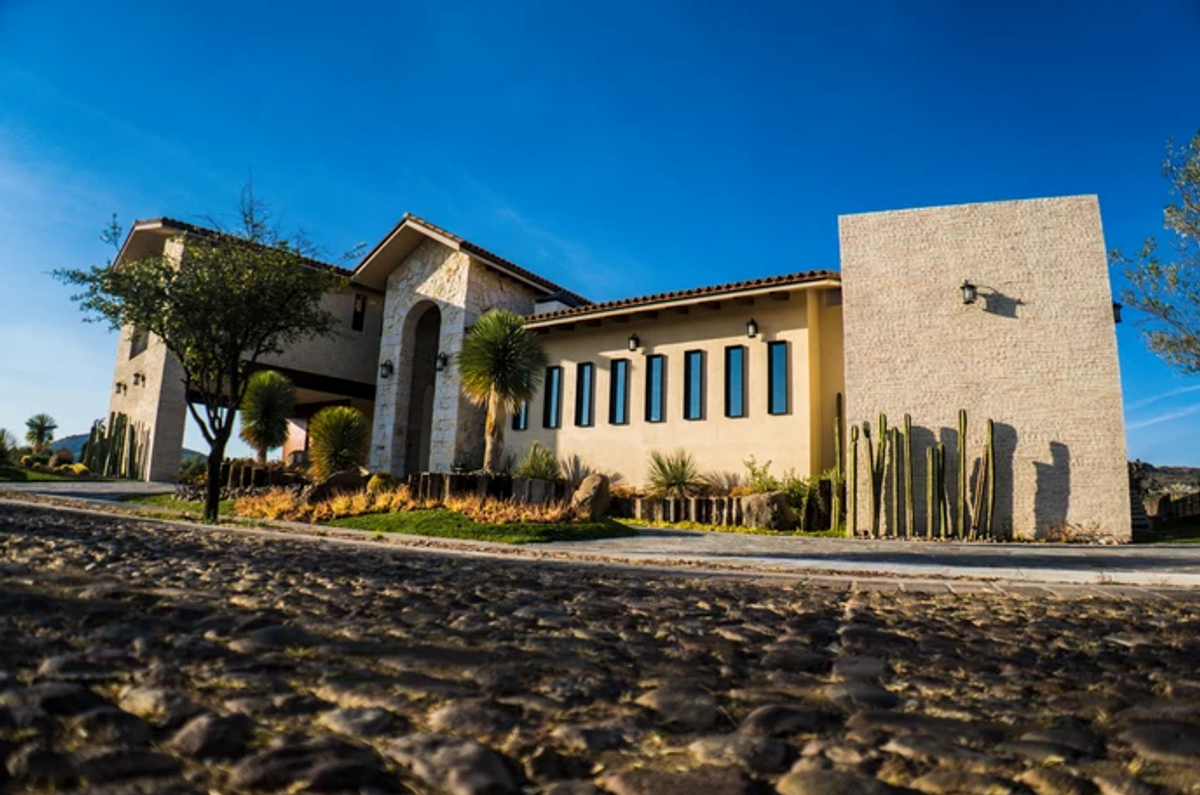 IVO ARQUITECTOS