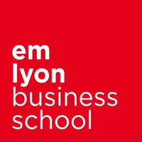 Logo officiel de l'emlyon Business School (emlyon.com), partenaire académique de flowexam.com dans la préparation premium au TOEIC.
