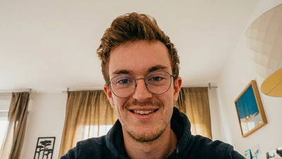 Vidéo témoignage d’un étudiant expliquant comment flowexam.com l’a aidé à progresser au TOEIC, partager sa méthode, ses résultats et son niveau de satisfaction après avoir utilisé la plateforme.