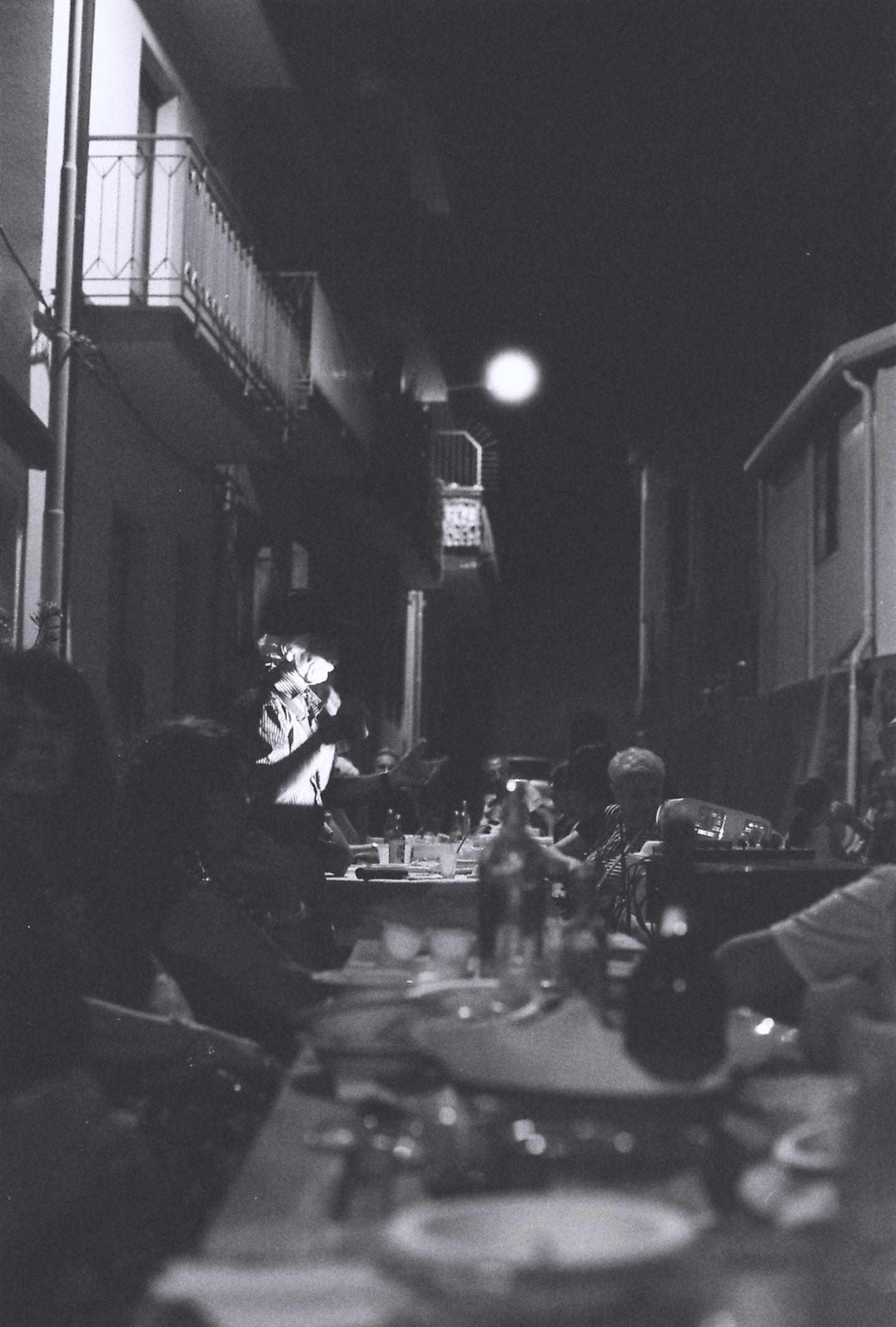 A neighborhood meal in Graniti