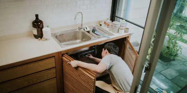 DIY Drain Cleaning- Pros and Cons