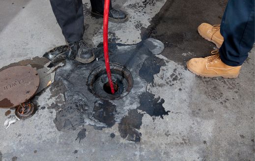 Hydro jetting service in progress