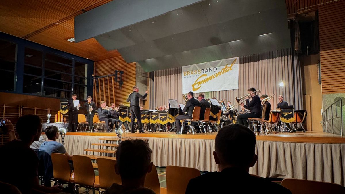Brass Band Emmental überzeugt mit vielseitigem Jahreskonzert