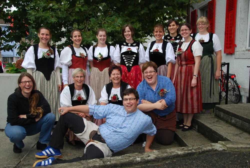 Mit Trachten und Schwingern zum Sieg!